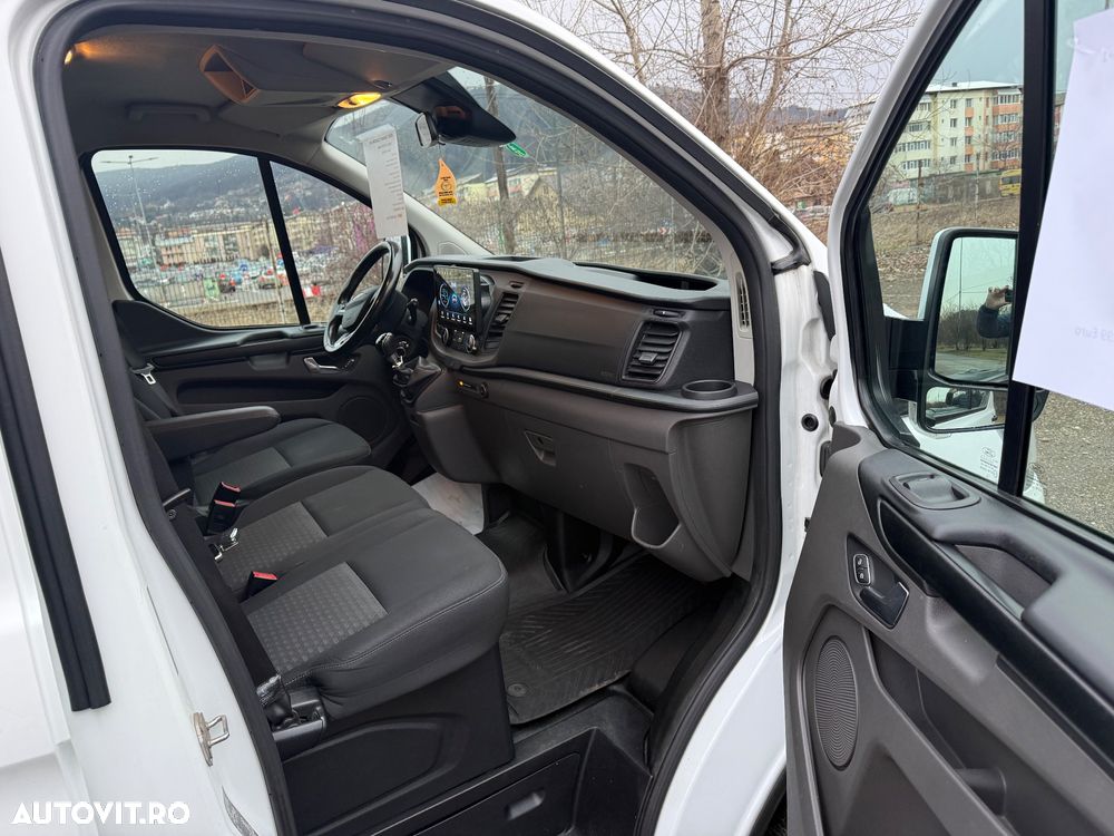 Ford Transit Custom Bus LWB L2H1 Trend - 12