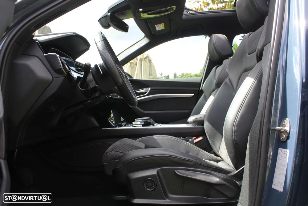 Audi e-tron 55 quattro S line - 12