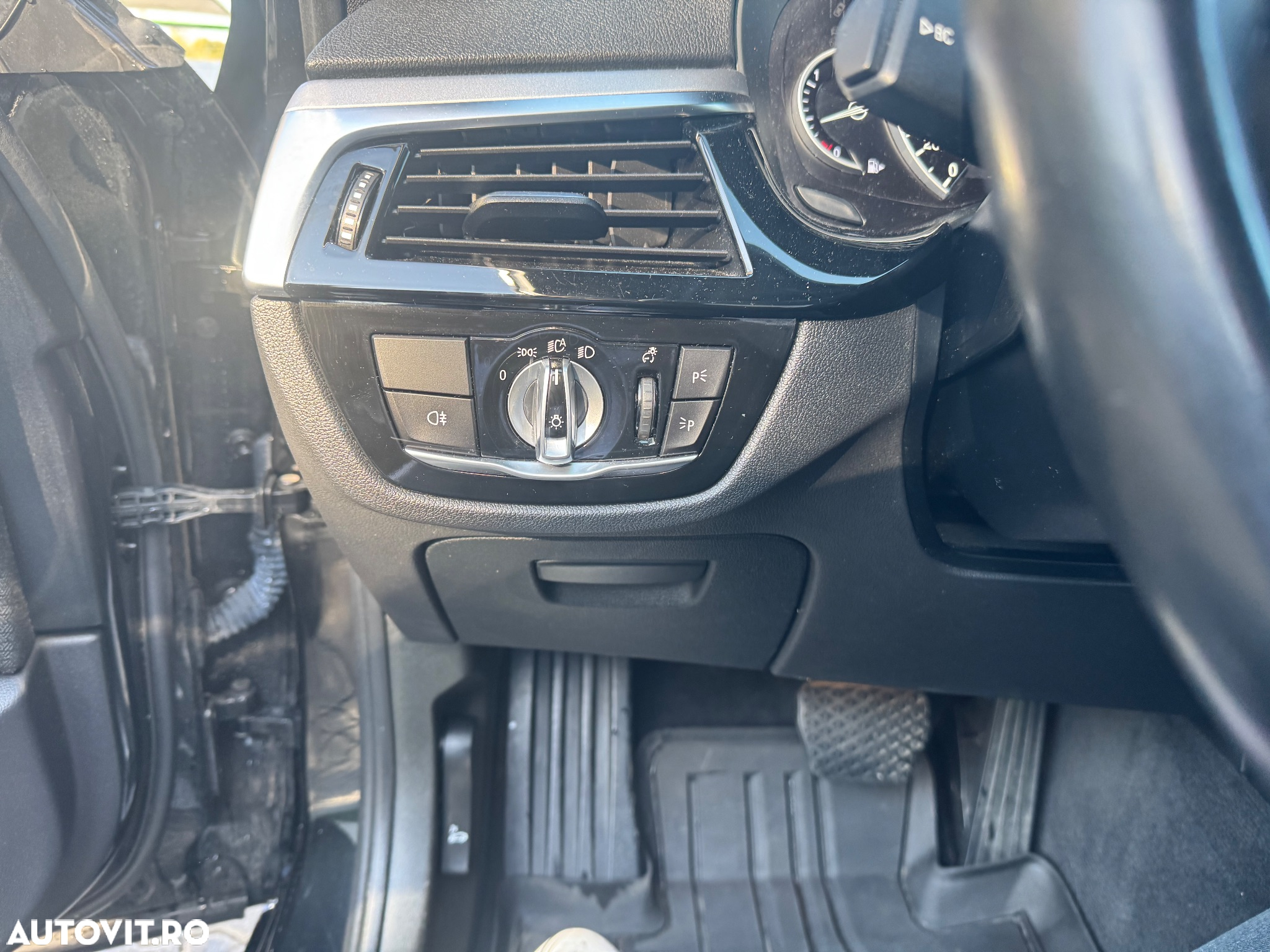 BMW Seria 5 520d Touring Aut. - 12