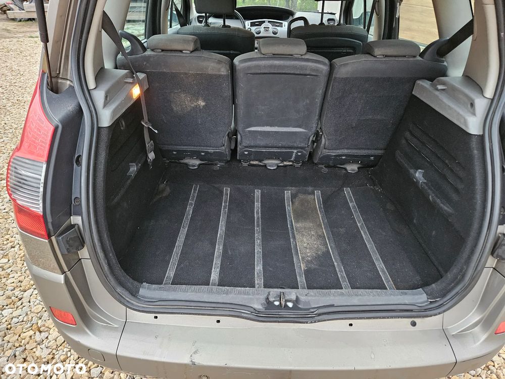 Renault Scenic 1.5 dCi Emotion - 5