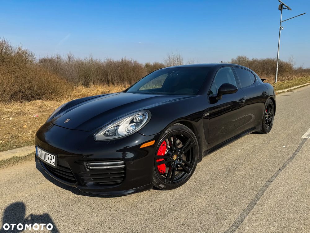 Porsche Panamera GTS PDK - 6