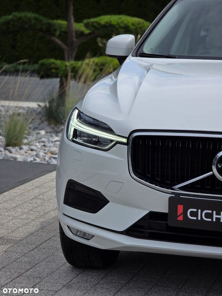 Volvo XC 60 T4 Momentum Pro - 23
