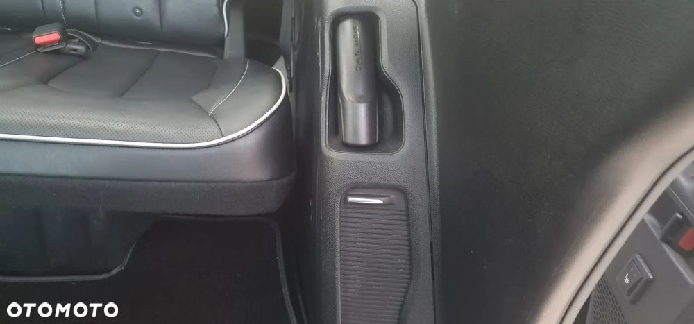 Chrysler Pacifica - 19