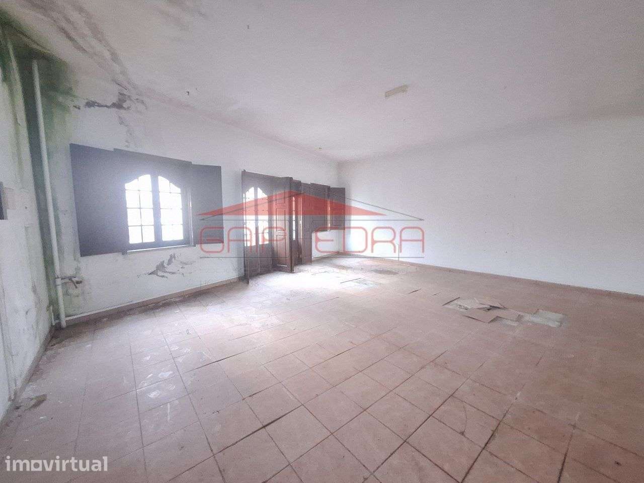 Oportunidade  prédio para apartamentos Cartaxo a 30 m Lisboa - Grande imagem: 2/19