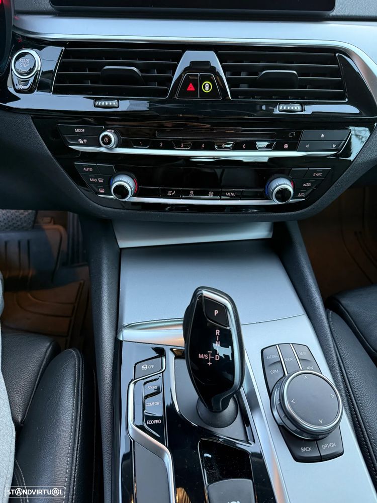 BMW 520 d Auto - 11