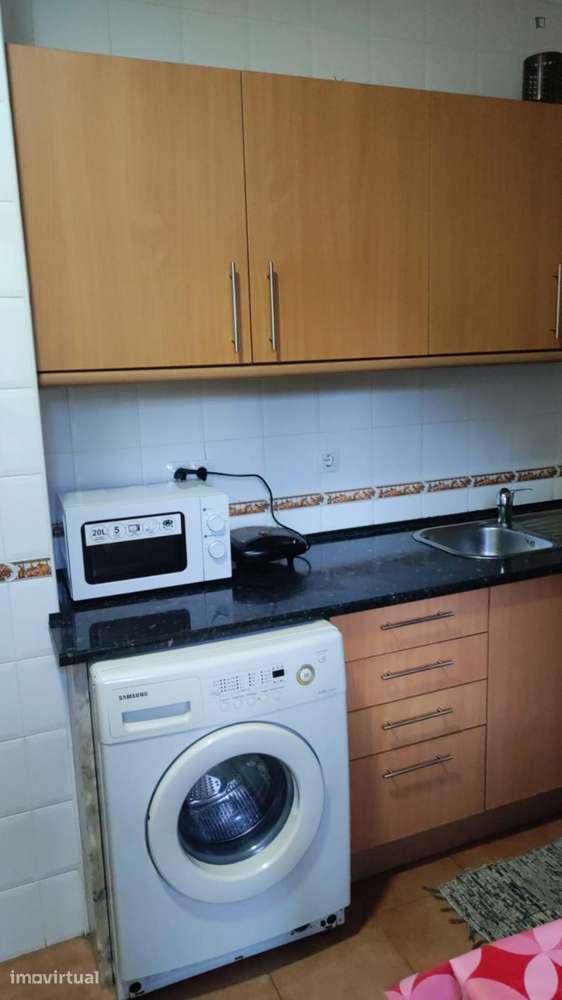 Quarto - localizado em Arroios Lisbon - Grande imagem: 4/10