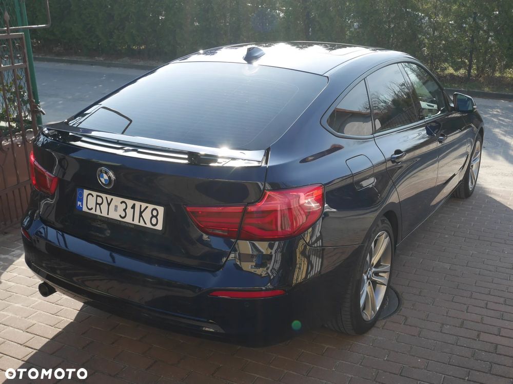 BMW Seria 3 318d Sport Line - 14