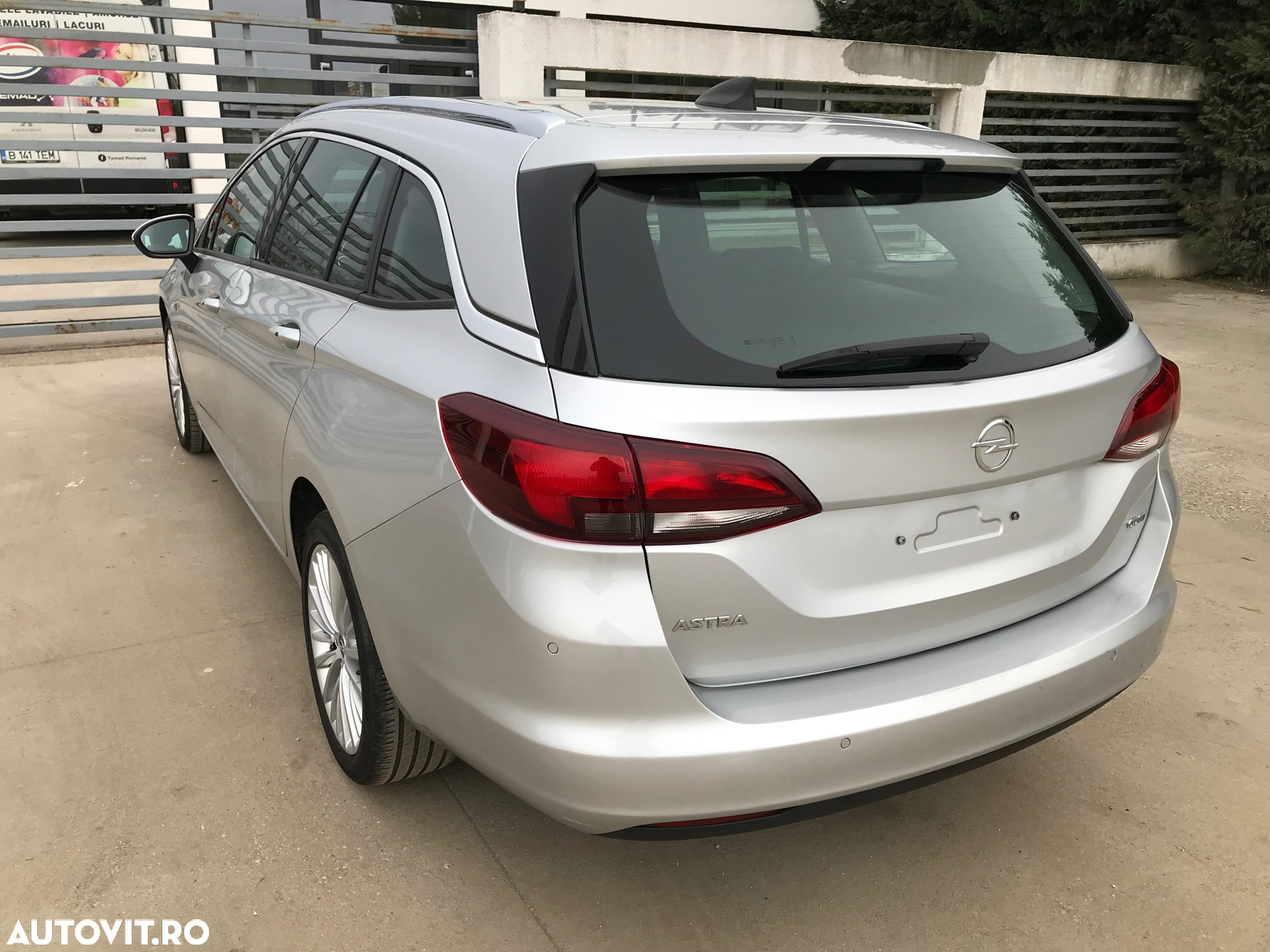 Opel Astra 1.6 D Start/Stop Automatik Sports Tourer Edition - 3