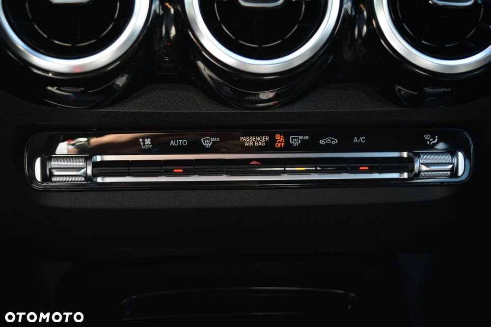 Mercedes-Benz GLB 200 Style 7G-DCT - 17