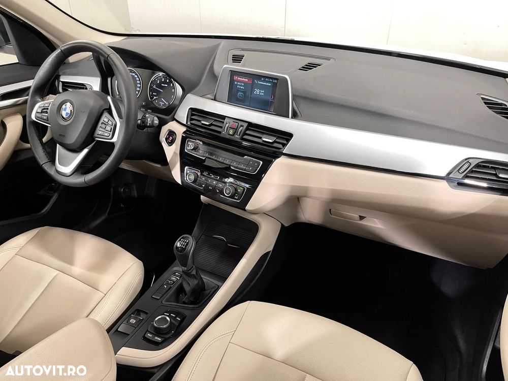 BMW X1 sDrive18i - 8