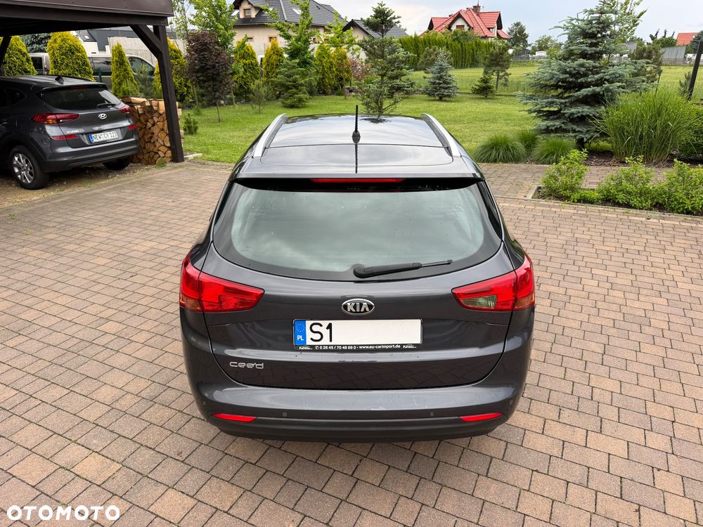Kia Ceed 1.6 GDI Spirit - 14