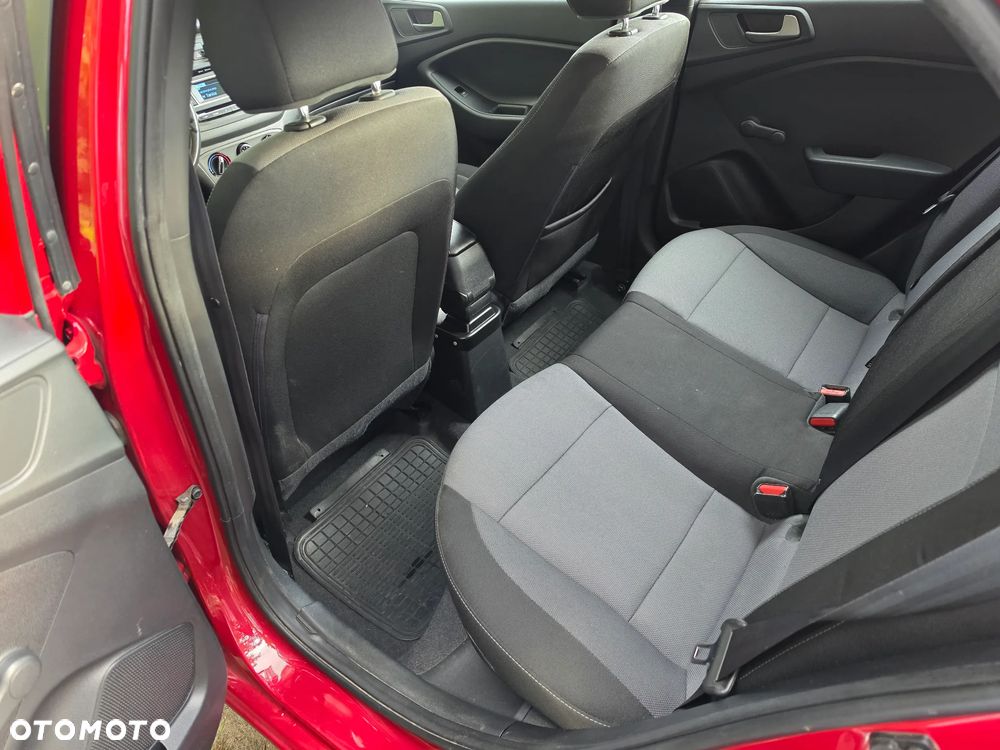 Hyundai i20 1.2 Passion Plus - 26