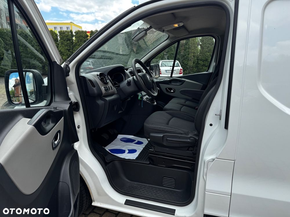 Renault Trafic - 22