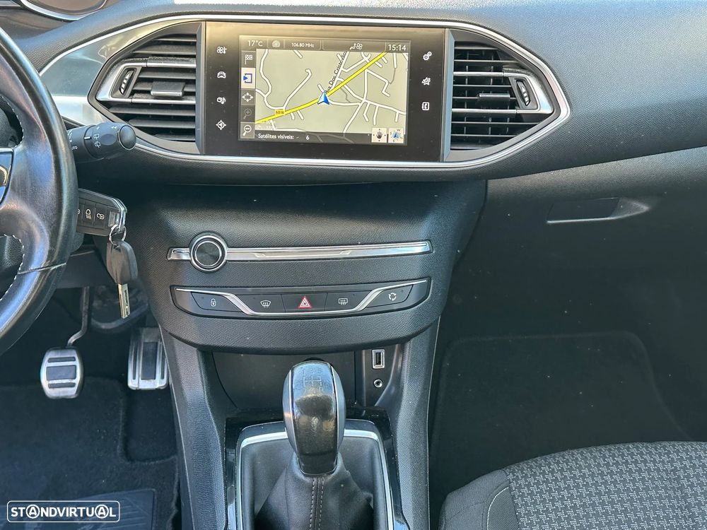 Peugeot 308 SW 1.6 BlueHDi Style J17 - 20