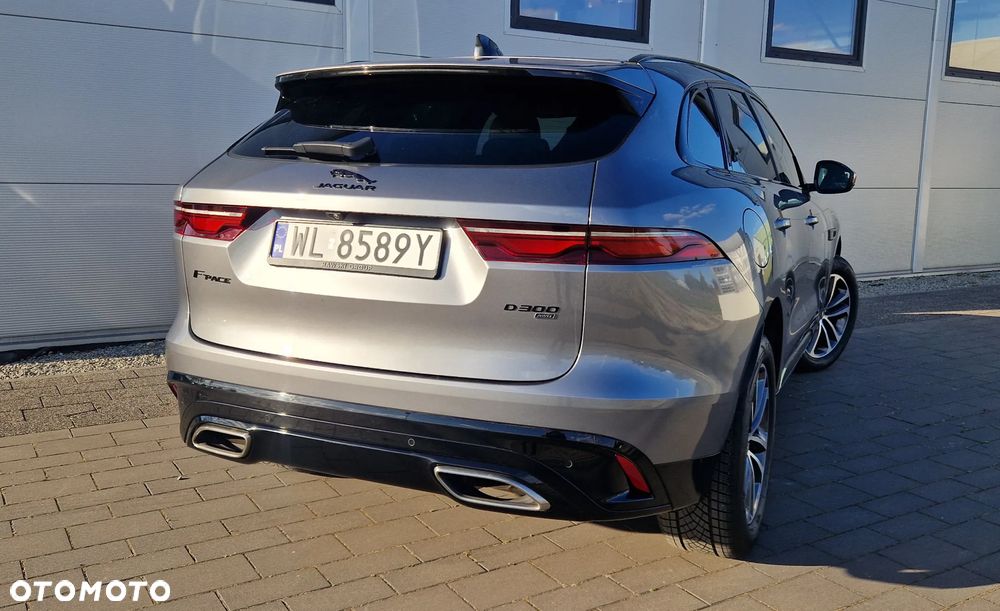 Jaguar F-Pace - 11
