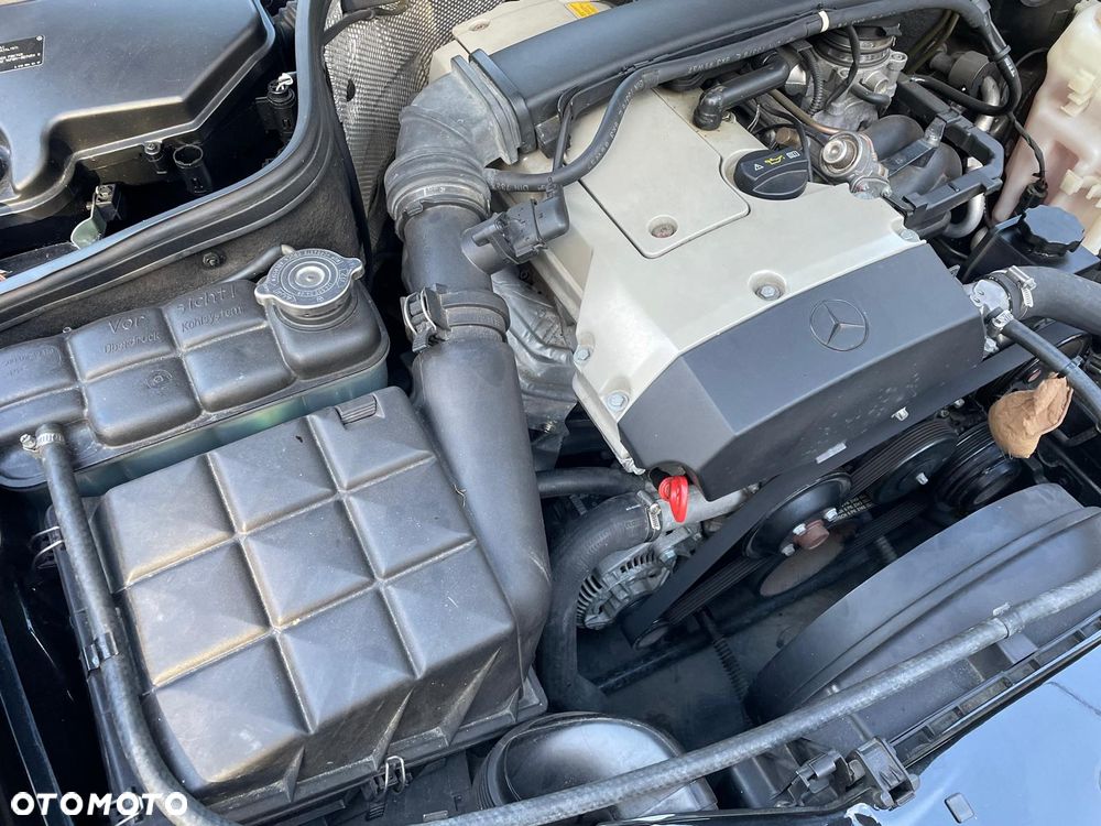 Mercedes-Benz CLK - 8