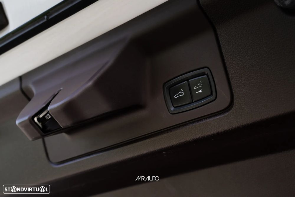 Porsche Panamera Standard - 14