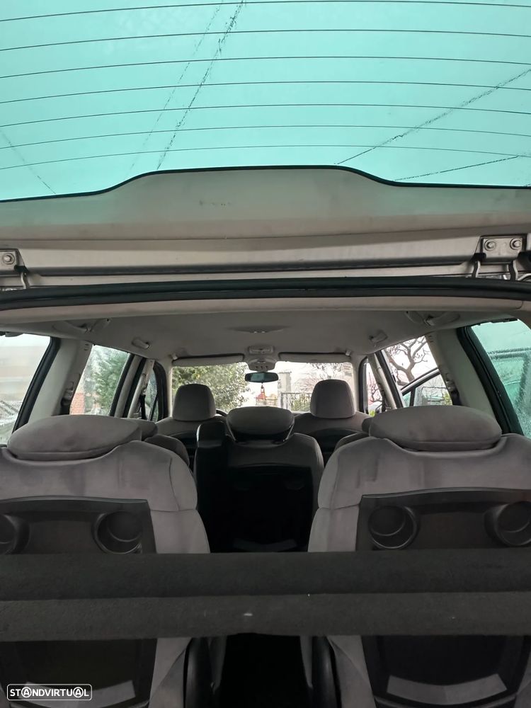 Citroën C8 2.0 HDi SX - 5