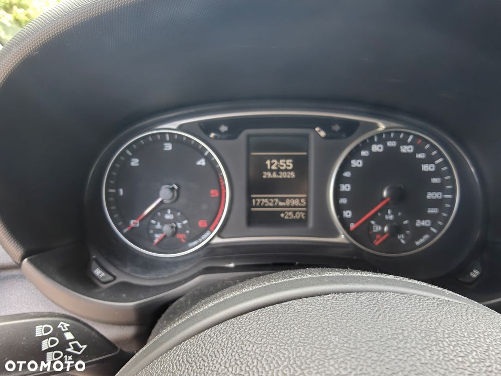Audi A1 1.6 TDI S line edition - 12