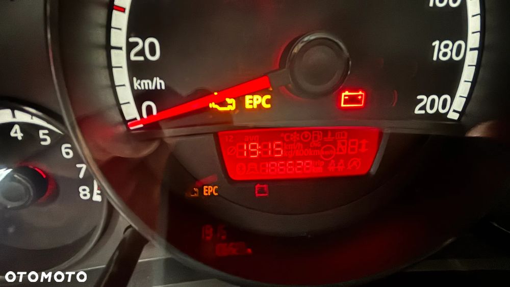 Volkswagen up! 1.0 move - 13