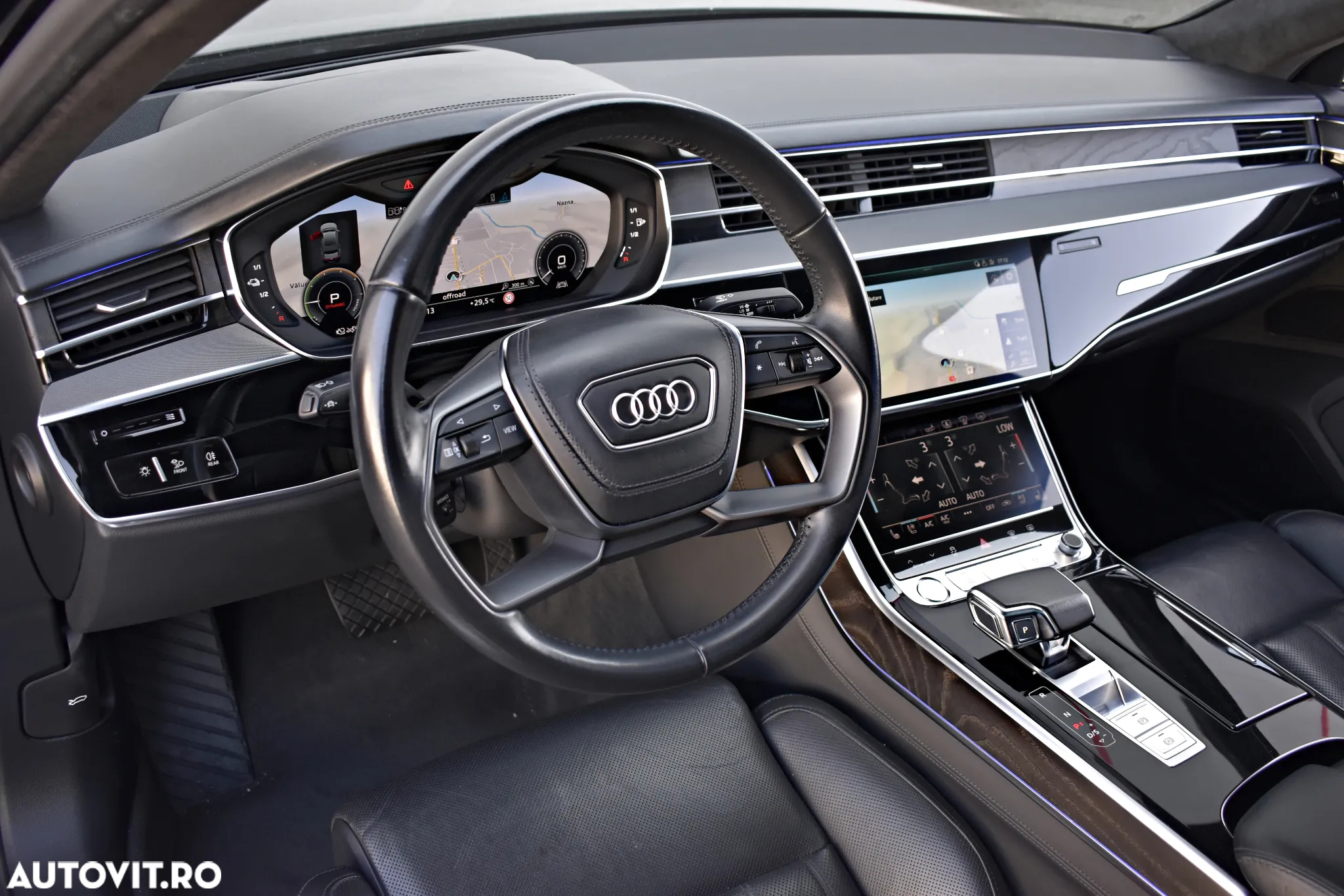 Audi A8 - 12