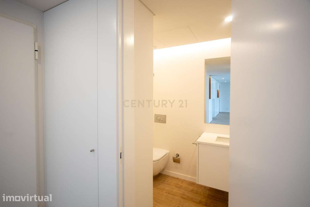Apartamento T4 com estacionamento e piscina - Areeiro - Grande imagem: 5/10