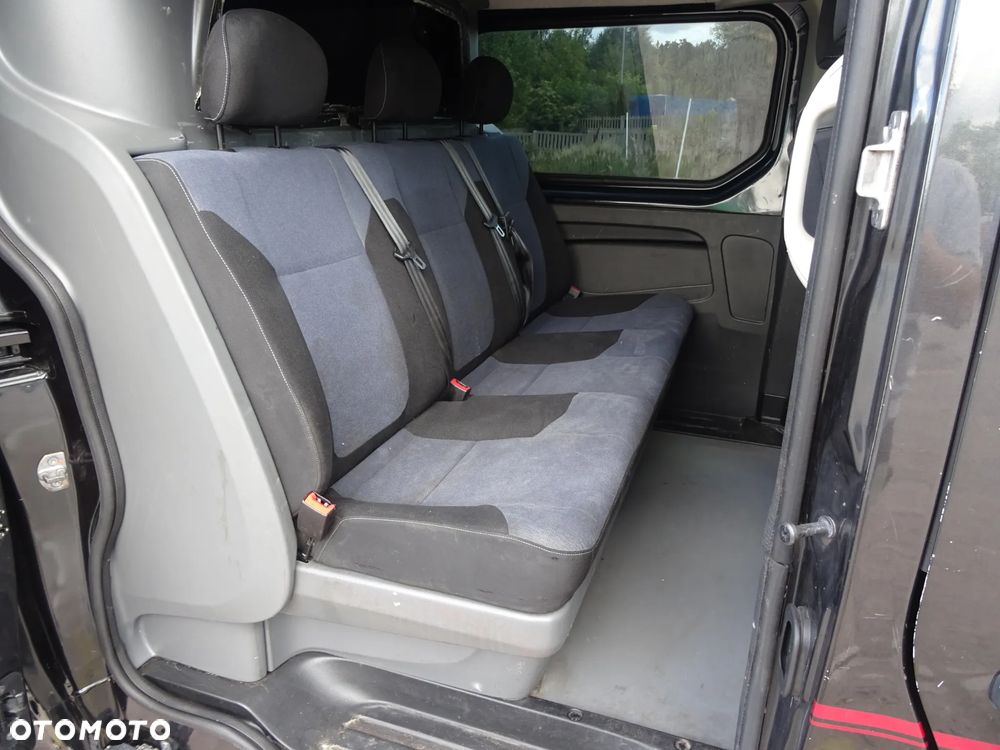Opel Vivaro - 11