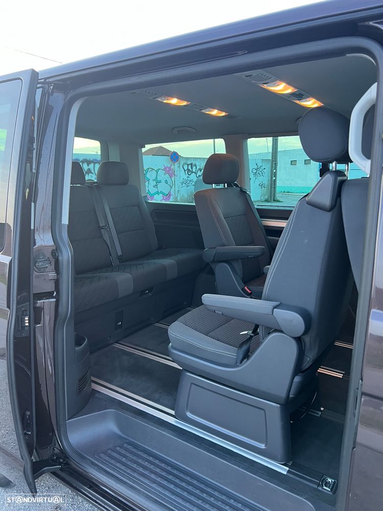 VW Multivan 2.0 TDi 114 Confortline Longa BlueMotion - 10