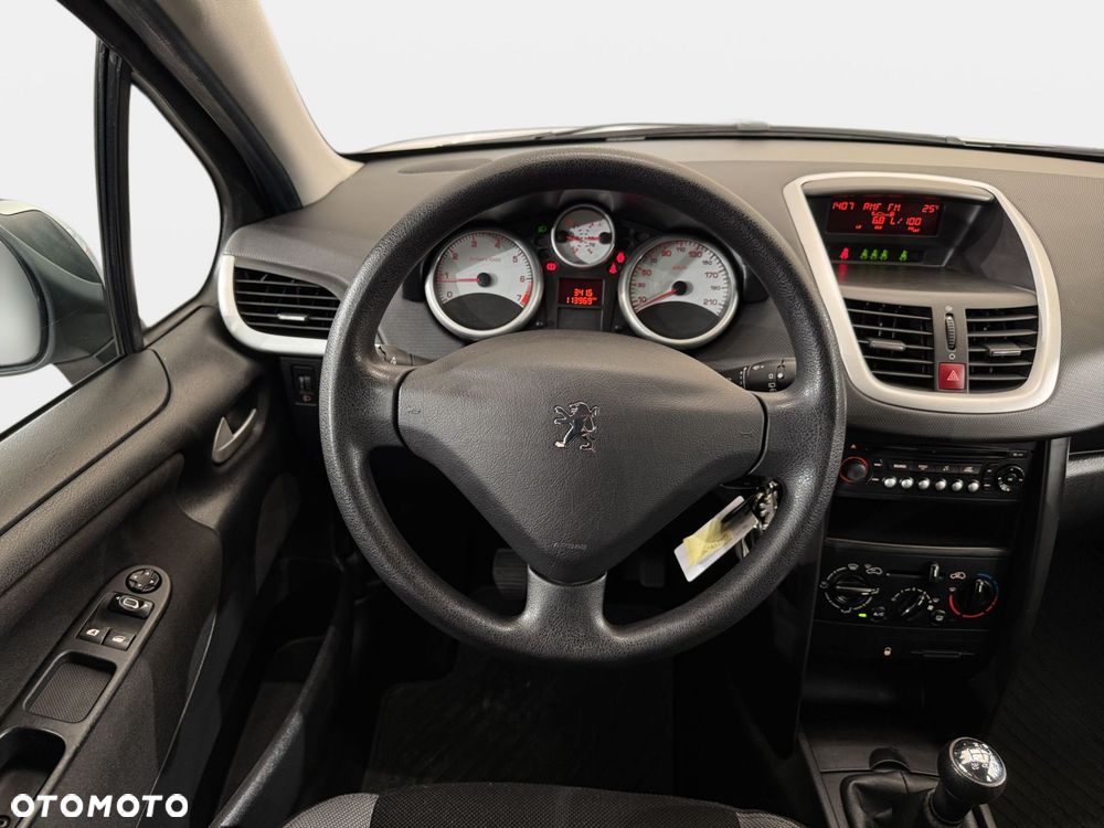 Peugeot 207 1.4 16V Trendy - 11