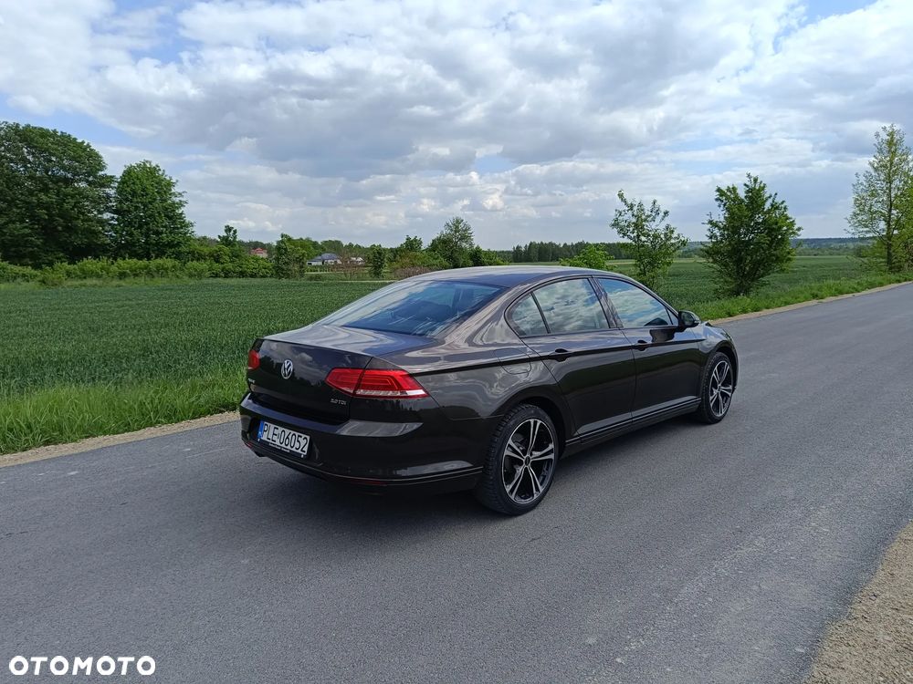 Volkswagen Passat 2.0 TDI BMT Trendline - 5