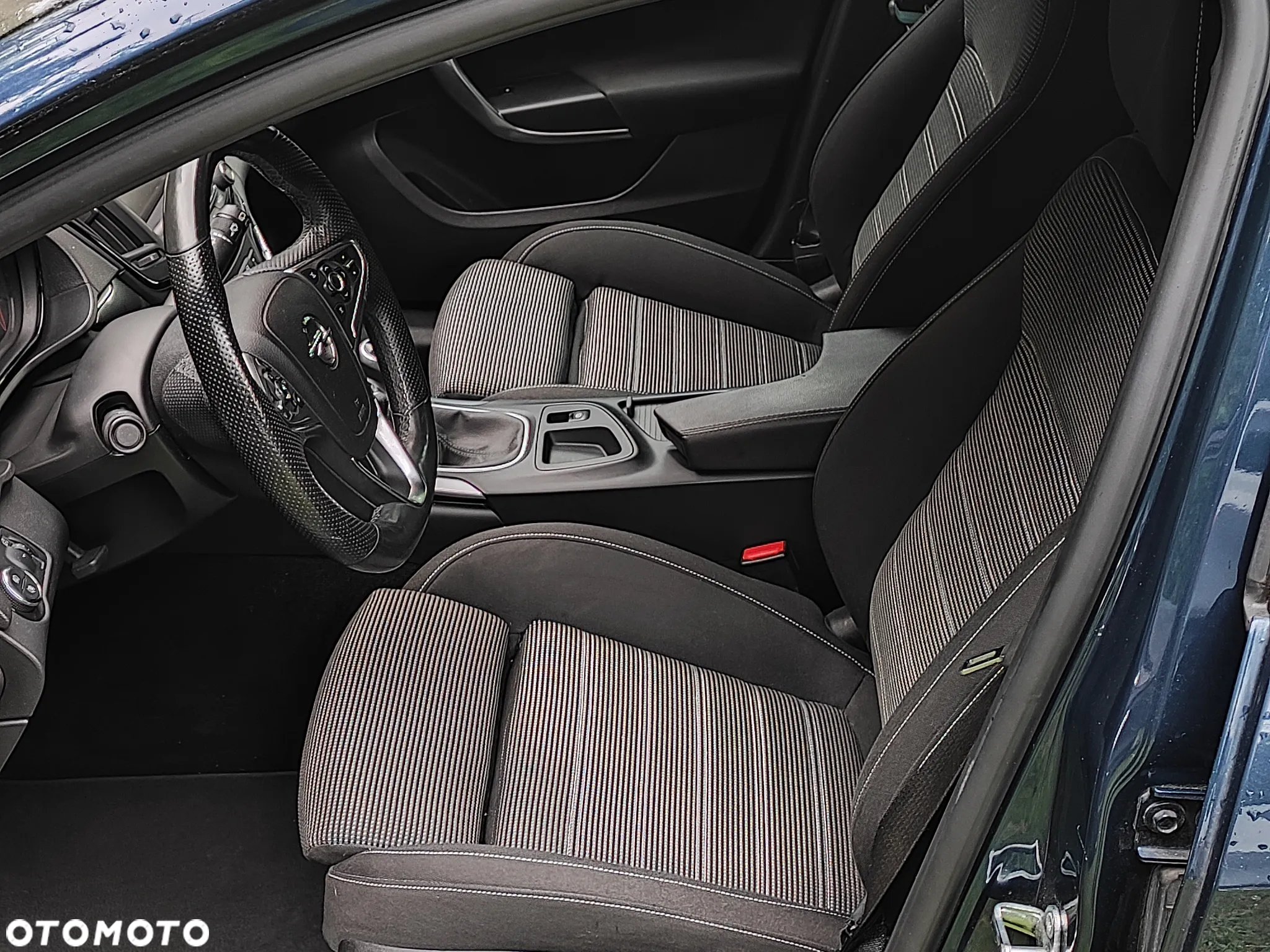 Opel Insignia - 10
