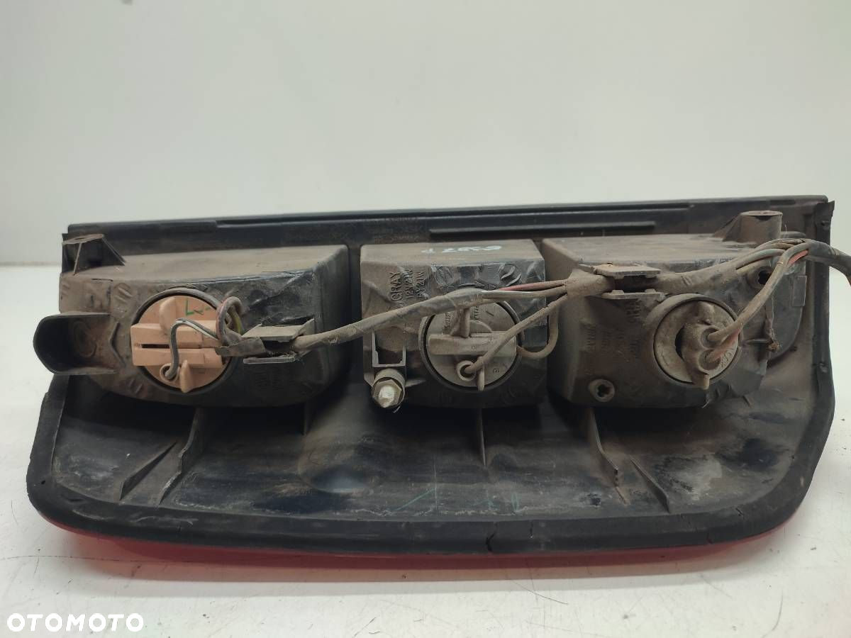 LAMPA TYL TYLNA PRAWA W BŁOTNIK NISSAN NAVARA III D40 EUROPA - 8
