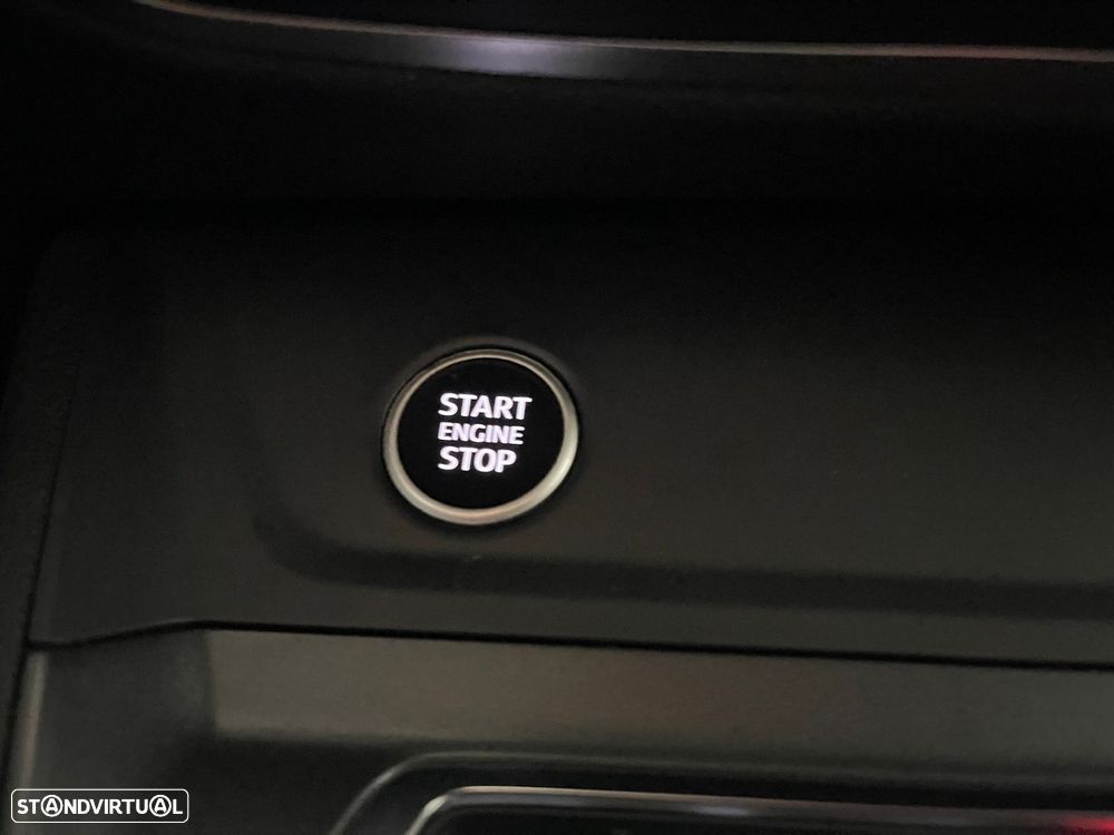 Audi Q3 45 TFSIe S tronic S line - 28