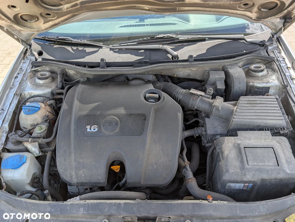 Skoda Octavia 1.6 Tour - 20