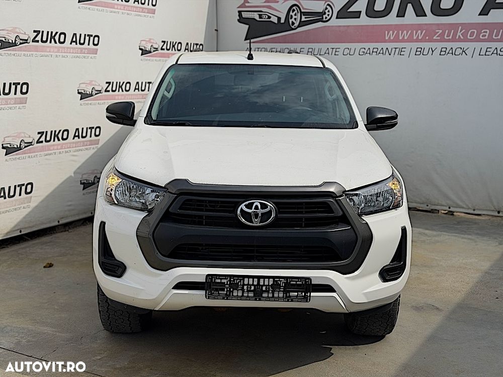 Toyota Hilux - 2