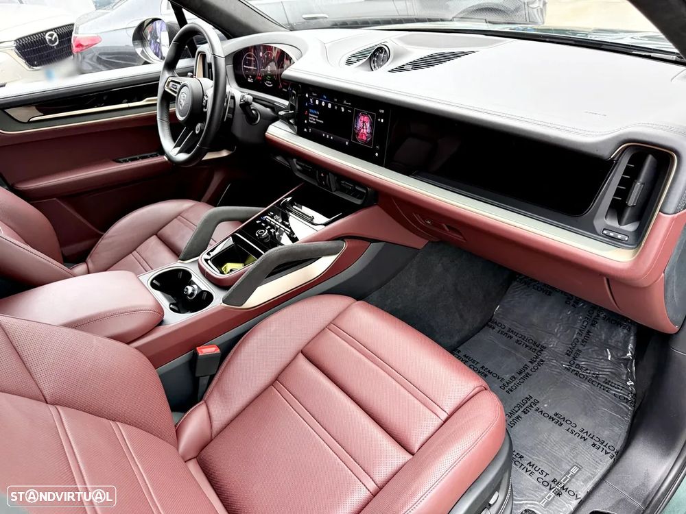 Porsche Cayenne Turbo E-Hybrid - 24