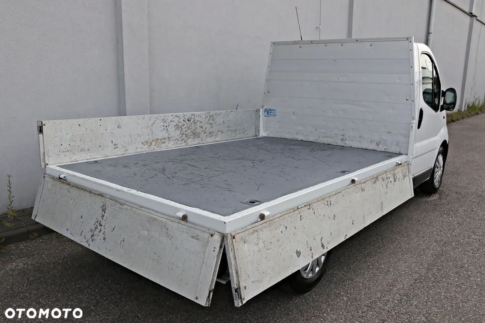 Renault Trafic - 26