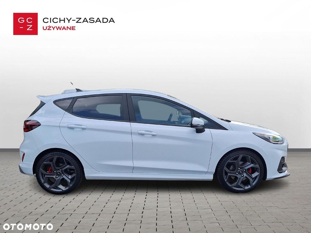 Ford Fiesta - 6