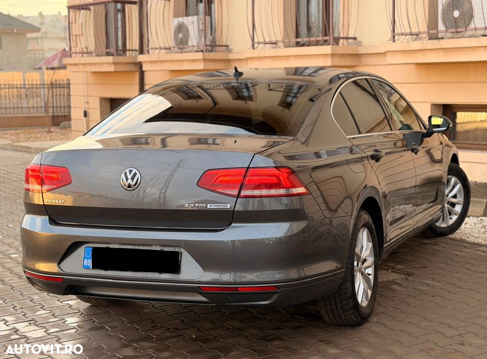 Volkswagen Passat - 6