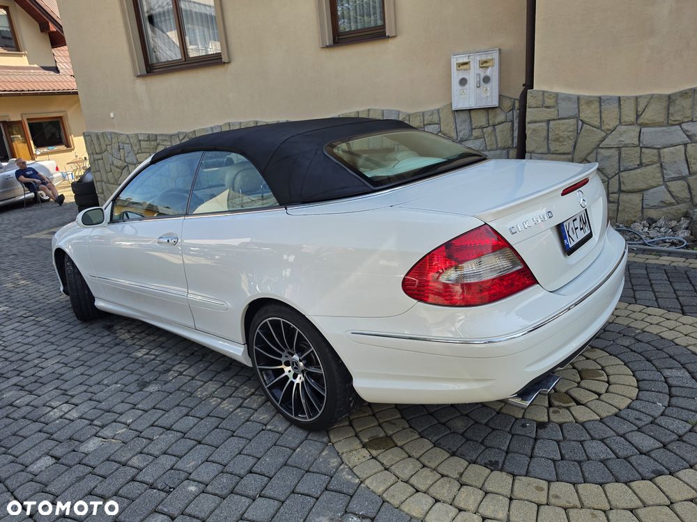 Mercedes-Benz CLK - 16