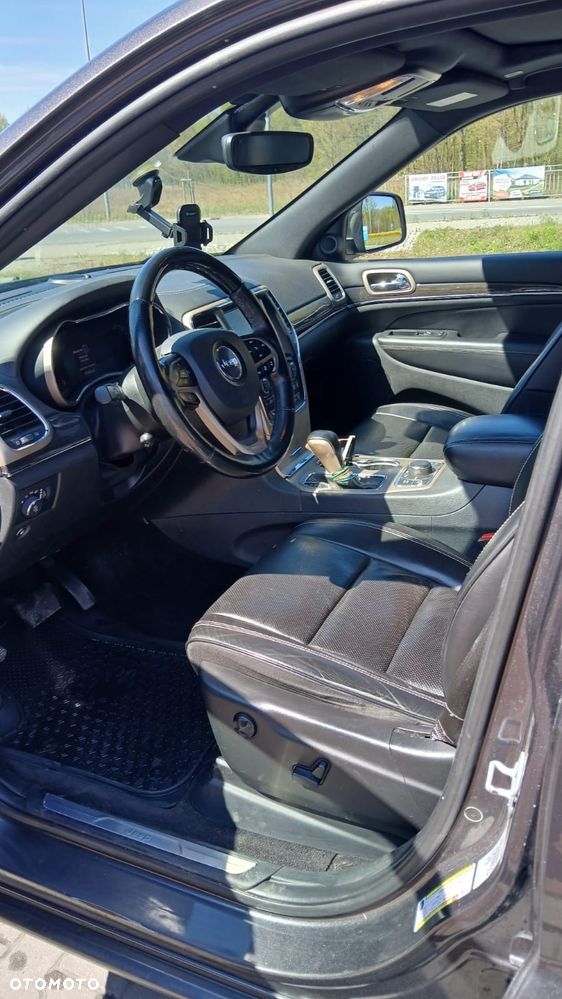 Jeep Grand Cherokee - 14