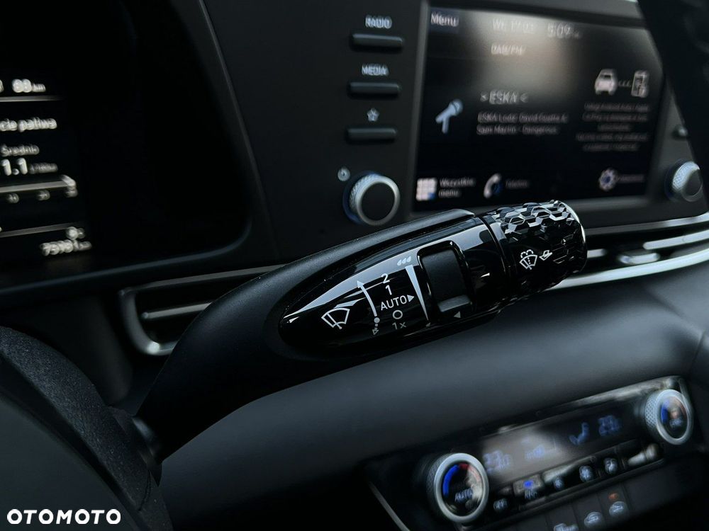 Hyundai Elantra - 19