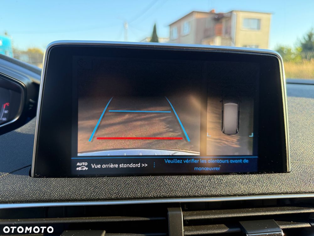 Peugeot 5008 1.5 BlueHDi Allure S&S - 33