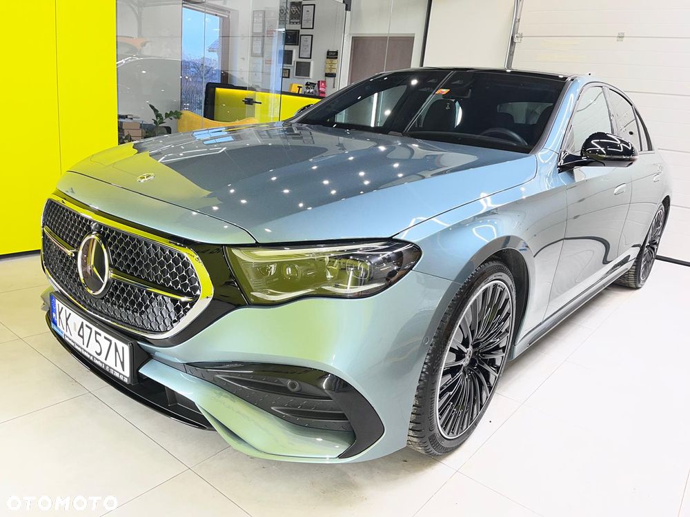 Mercedes-Benz Klasa E 200 mHEV 4-Matic AMG 9G-Tronic - 5