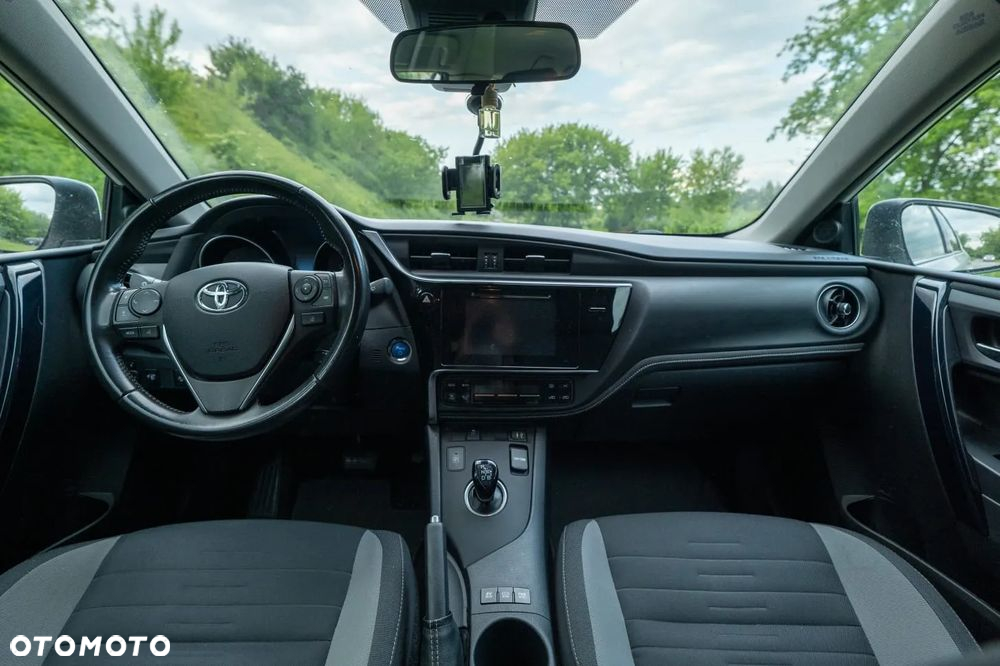 Toyota Auris 1.8 VVT-i Hybrid Automatik Design Edition - 11