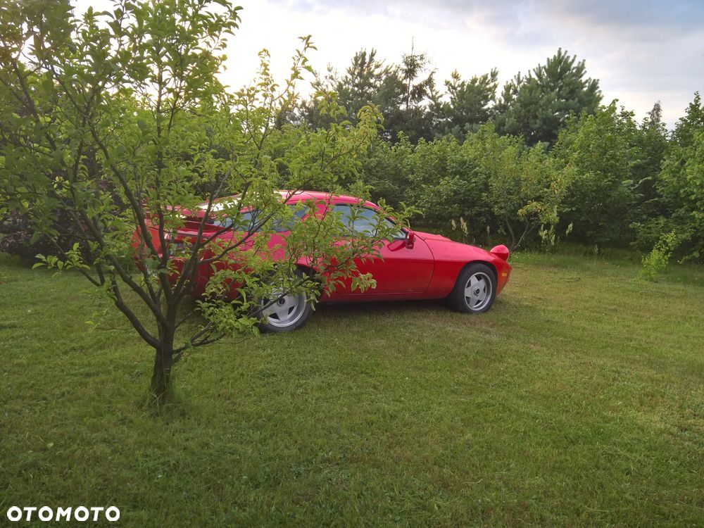 Porsche 928 - 10