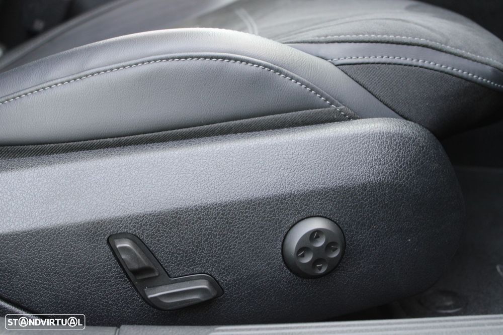 Mercedes-Benz C 300 e T 9G-TRONIC AMG Line - 29