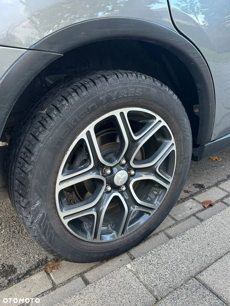 Mitsubishi Outlander 2.0 Intense + 4WD CVT - 8