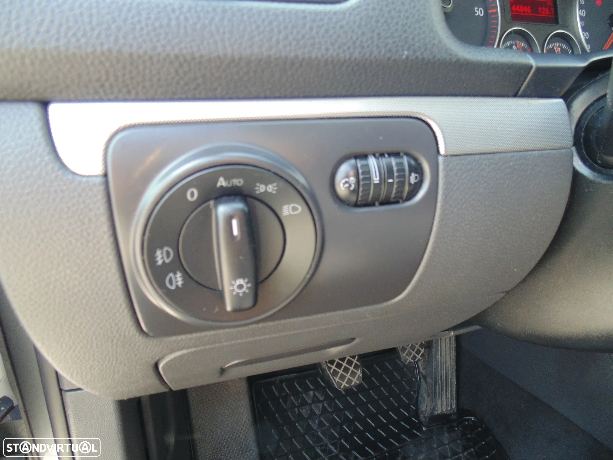 VW Golf Variant 1.9 TDi BlueM Confortline - 23