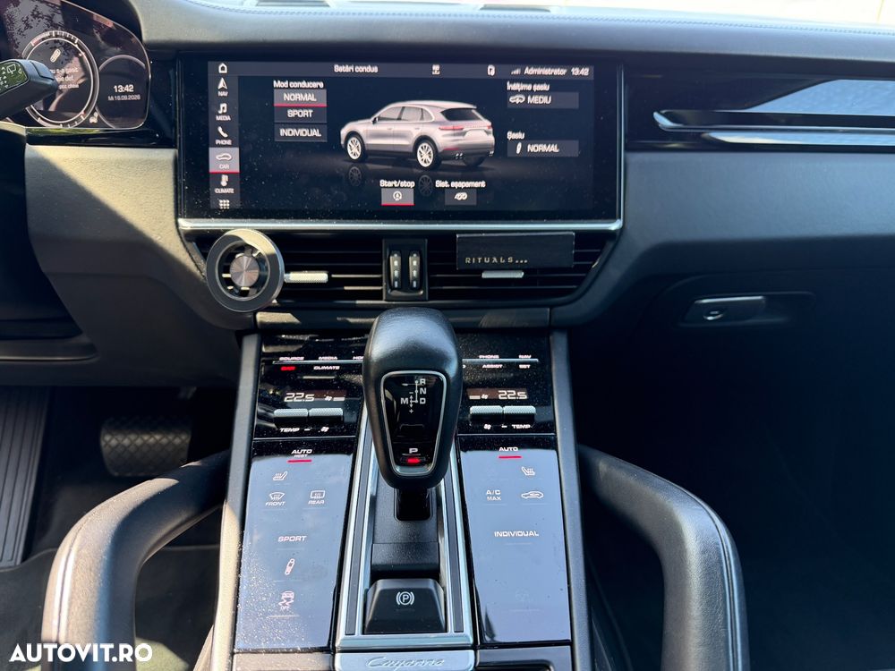 Porsche Cayenne Standard - 14